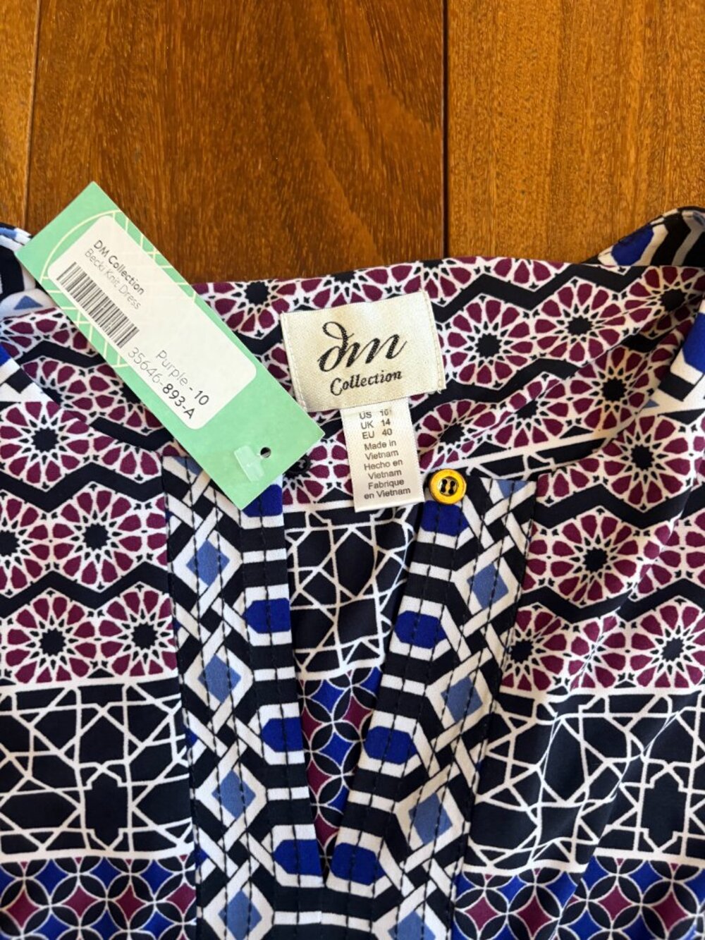 DM Collection geometric patterned shift dress - Picture 3 of 4